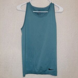 Nike Pro Hyper Cool Blue Sleeveless Athletic Tank Top size medium